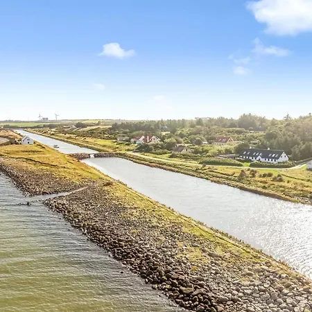 Agrippa - 30m To The Fjord By Interhome Vakantiehuis Logstor